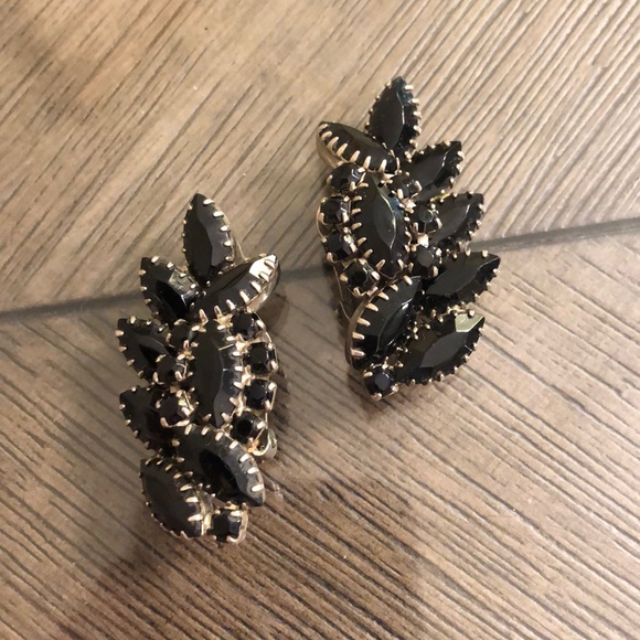 Vintage Black Glass Rhinestone Cluster Clip Earrings - Picture 3 of 15